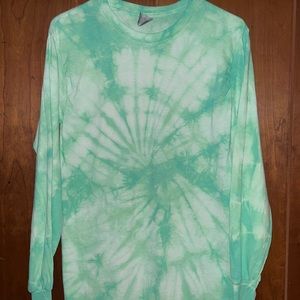 tie dye long sleeve shirt